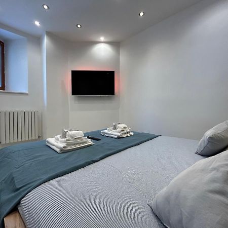 Terra Apartment - Ski In & Ski Out - Cerviniaholidays-Com Брей-Червиния Экстерьер фото